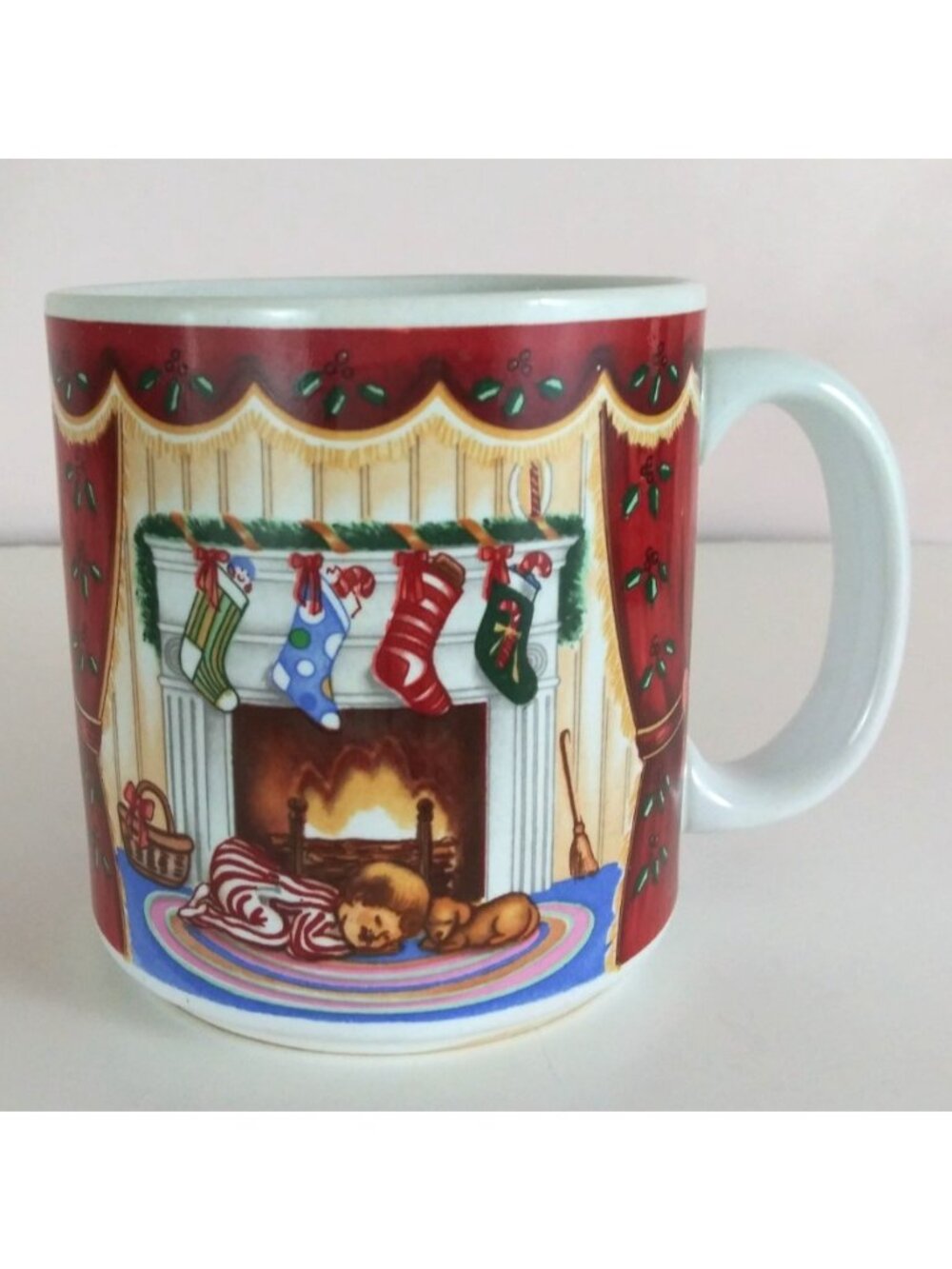 Vintage 1993 Sakura Christmas Decorative Coffee Cup